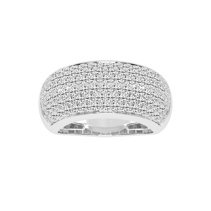 Lustriva Round Cut Cocktail Diamond Ring