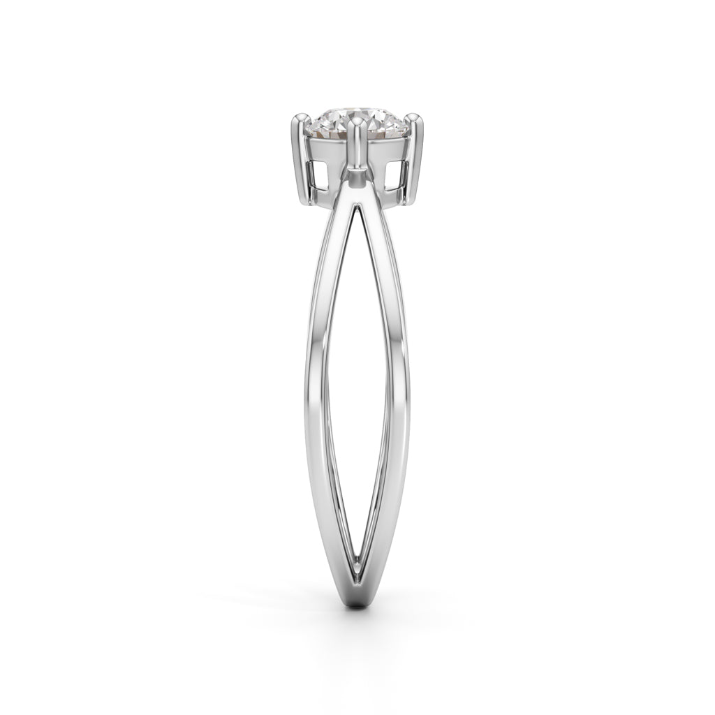 Delicine Twist Round Cut Delicate Ring