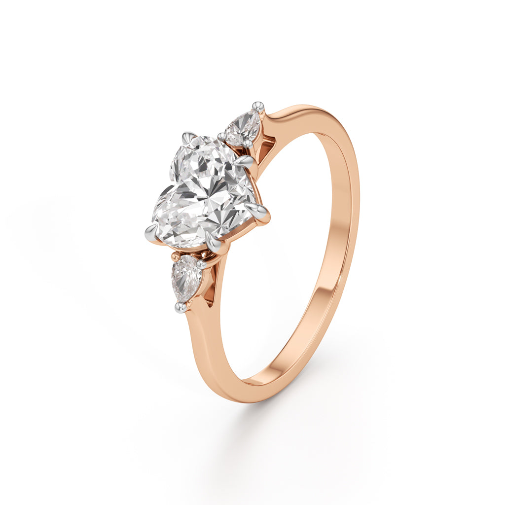 Amoura Heartlight Ring