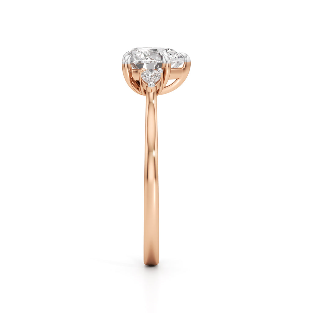 Amoura Heartlight Ring