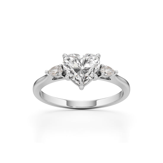 Amoura Heartlight Ring